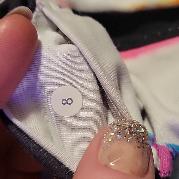 Lulu capris - Picture 3 of 3